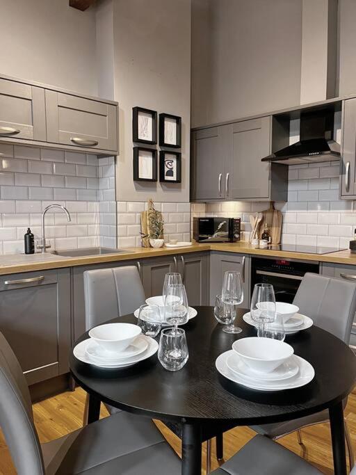 Cosy 2 Bedroom Apartment 托德莫登 外观 照片